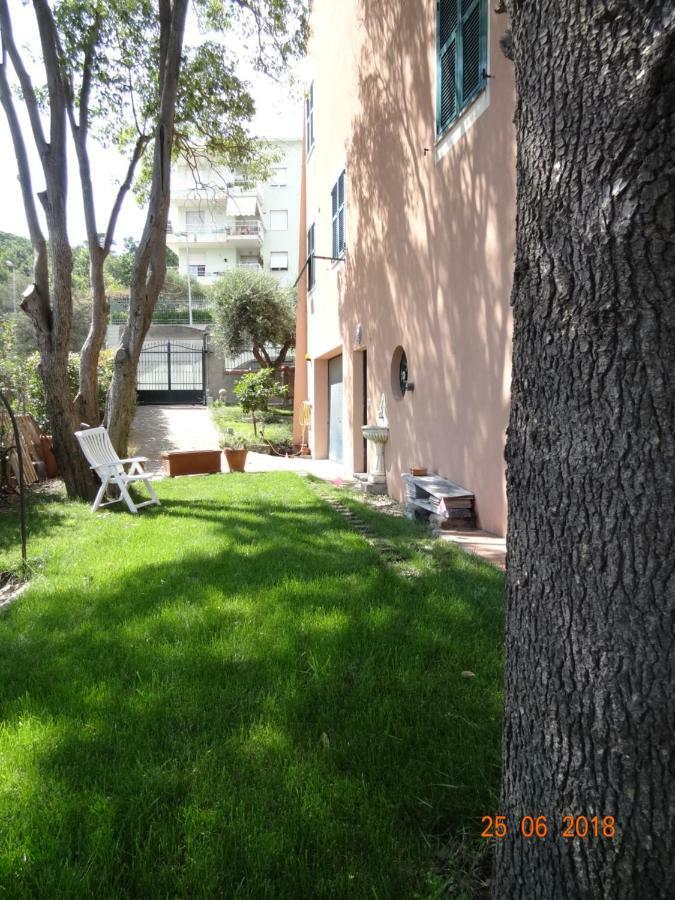 Bed & Blu Apartment Savona Bagian luar foto